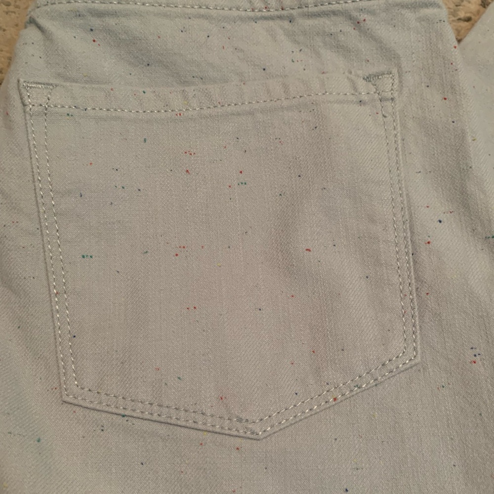 Lauren Conrad Wide Leg ankle jeans. Light colored. Splatter color design. Size 4 - Picture 6 of 9